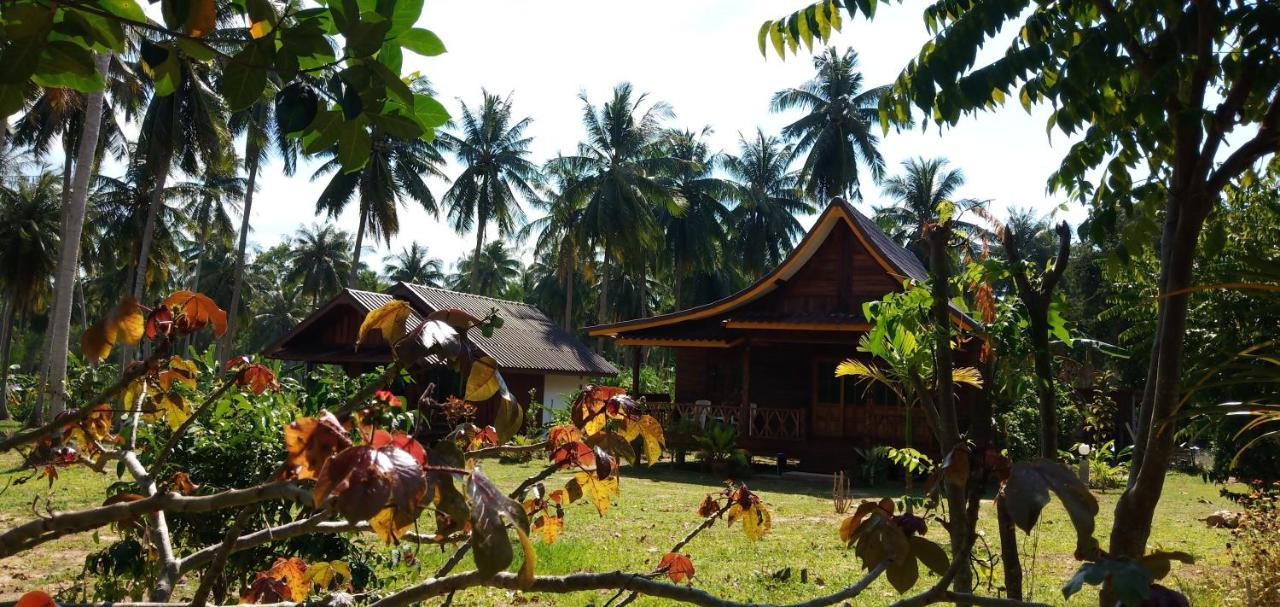 Kohjum Freedom Resort Ко Джам Екстериор снимка