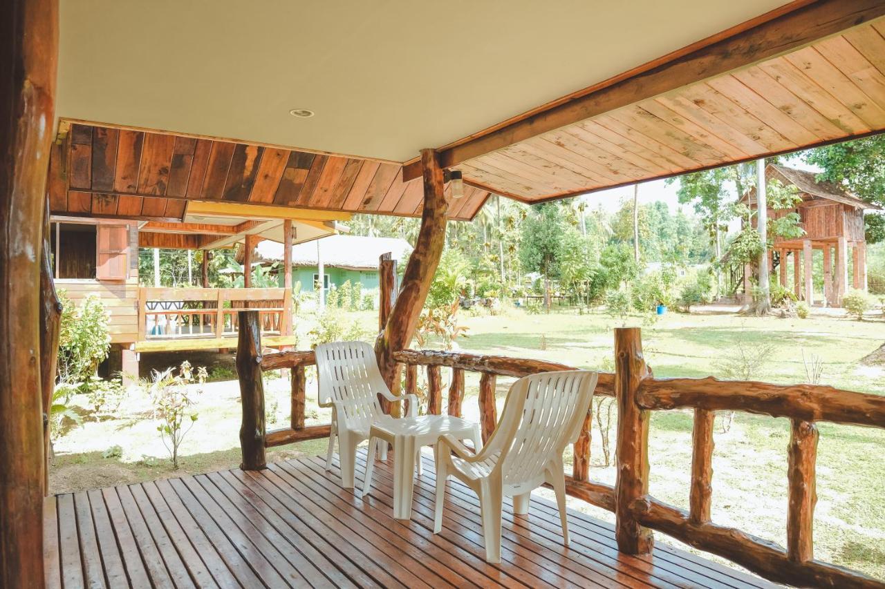 Kohjum Freedom Resort Ко Джам Екстериор снимка