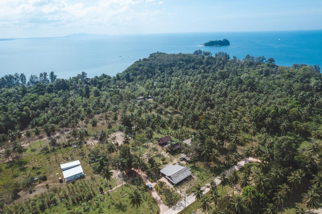 Kohjum Freedom Resort Ко Джам Екстериор снимка