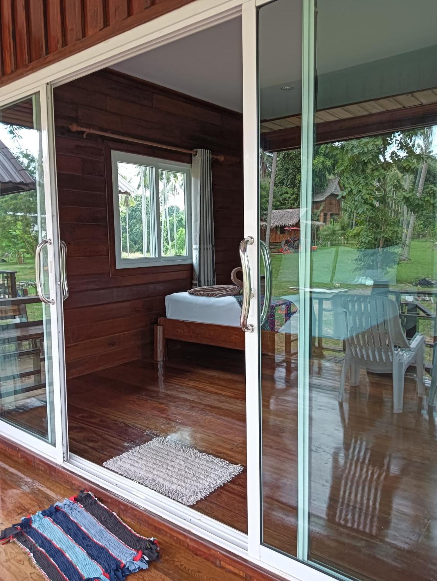 Kohjum Freedom Resort Ко Джам Екстериор снимка