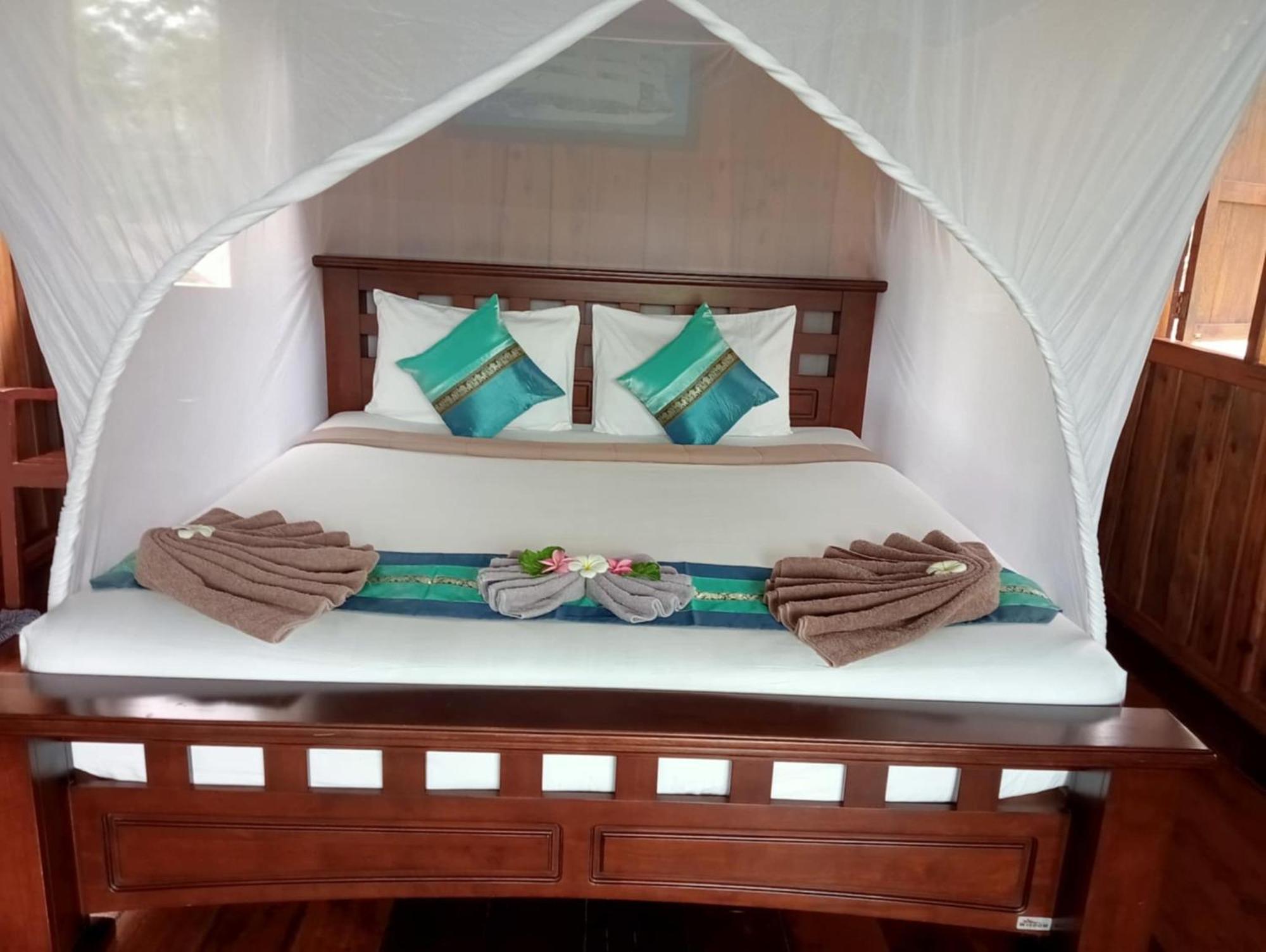 Kohjum Freedom Resort Ко Джам Екстериор снимка