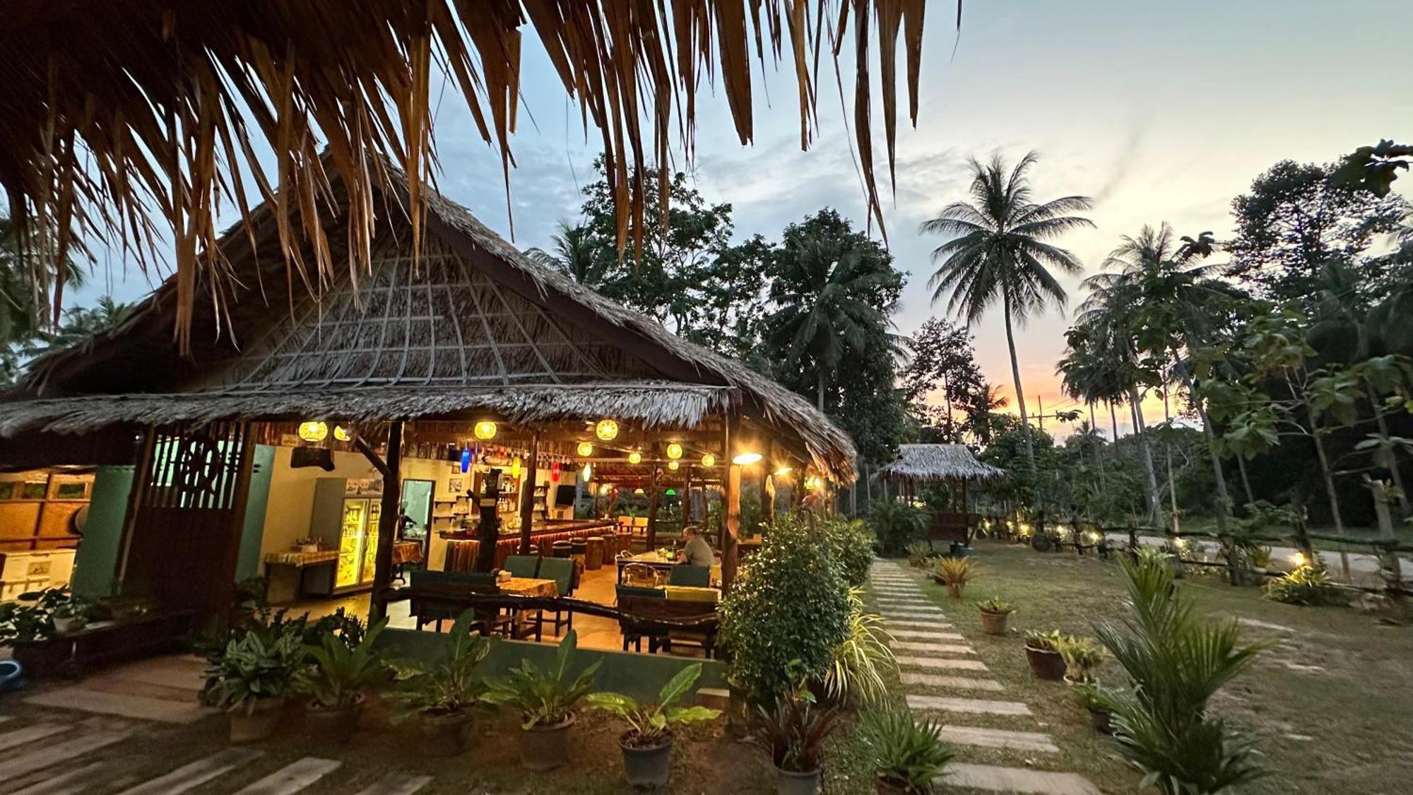 Kohjum Freedom Resort Ко Джам Екстериор снимка